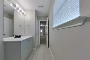 10111 Victoria Falls Ln, Houston, TX 77075 - Photo 13