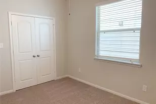 14218 Singing Oaks Trl, Houston, TX 77045 - Photo 11