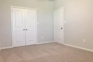 14218 Singing Oaks Trl, Houston, TX 77045 - Photo 5