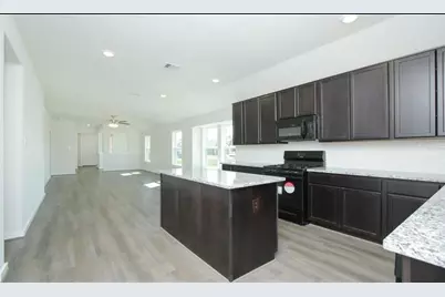 211 Lisa Marie Drive, Angleton, TX 77515 - Photo 11