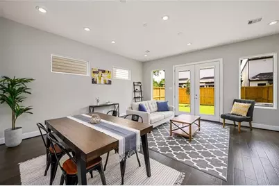 105 W Whitney Street #B, Houston, TX 77018 - Photo 9