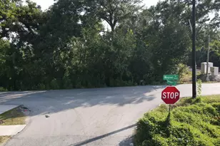 6606 Weaver Rd, Houston, TX 77028 - Photo 3