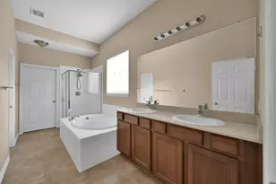 79 Chipwyck Way, The Woodlands, TX 77382 - Photo 9