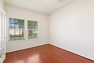 1708 Claremont Garden Cir, Houston, TX 77047 - Photo 17