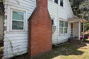 209 Sutton St, Woodville, TX 75979 - Photo 5