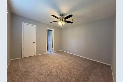 14010 Towneway Drive, Sugar Land, TX 77498 - Photo 17