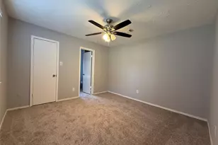 14010 Towneway Dr, Sugar Land, TX 77498 - Photo 17