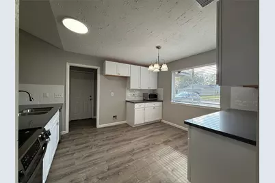 14010 Towneway Drive, Sugar Land, TX 77498 - Photo 5