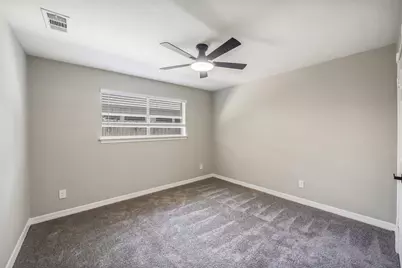7834 Vickijohn Drive, Houston, TX 77071 - Photo 17