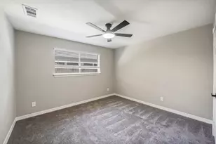 7834 Vickijohn Dr, Houston, TX 77071 - Photo 17