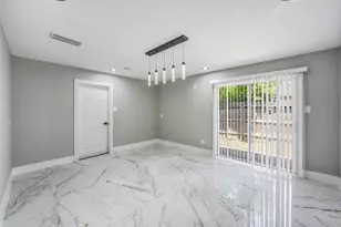 7834 Vickijohn Dr, Houston, TX 77071 - Photo 7