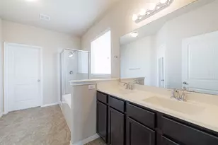25322 Saddlebrook Ranch Dr, Tomball, TX 77375 - Photo 11