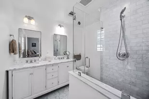 1741 Banks St, Houston, TX 77098 - Photo 31