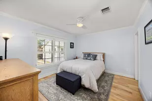 1741 Banks St, Houston, TX 77098 - Photo 31