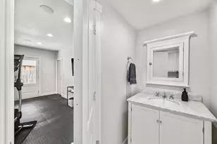 1741 Banks St, Houston, TX 77098 - Photo 41