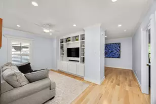 1741 Banks St, Houston, TX 77098 - Photo 25