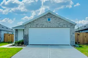 1747 W Stroker Rd, Crosby, TX 77532 - Photo 3