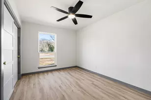 6646 Bayou View Dr, Houston, TX 77091 - Photo 17