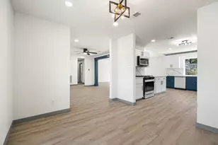 6646 Bayou View Dr, Houston, TX 77091 - Photo 11