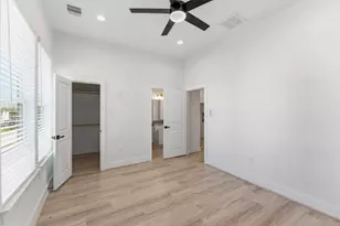 7809 Dyer St, Houston, TX 77088 - Photo 7