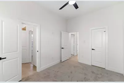 7809 Dyer St, Houston, TX 77088 - Photo 17