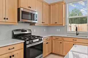 536 Red Cascade Trl, Willis, TX 77318 - Photo 3