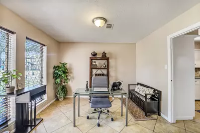 4910 Charade Drive, Houston, TX 77066 - Photo 15