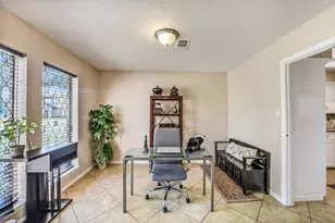 4910 Charade Dr, Houston, TX 77066 - Photo 15