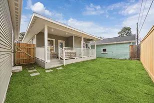 1111 Fugate St, Houston, TX 77009 - Photo 33