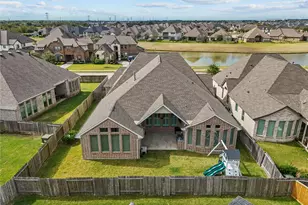 1713 Waterlilly River Ln, League City, TX 77573 - Photo 43