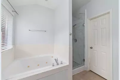 15010 Leila Oaks Lane, Houston, TX 77082 - Photo 13