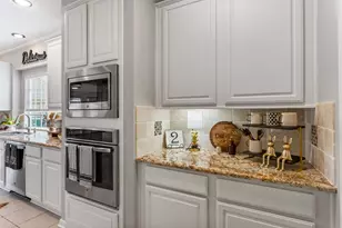 4011 W Pine Brook Way, Houston, TX 77059 - Photo 15