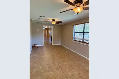 300 Avenue C, Richmond, TX 77406 - Photo 3