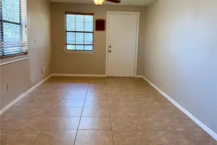 300 Avenue C, Richmond, TX 77406 - Photo 5