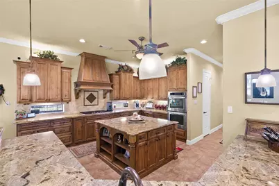 5220 Forest Cove Drive, Dickinson, TX 77539 - Photo 9