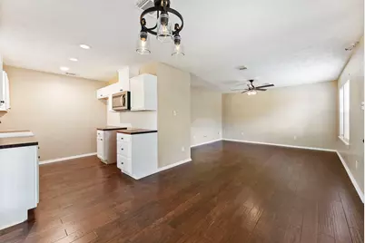 220 N William Barnett Avenue, Cleveland, TX 77327 - Photo 17