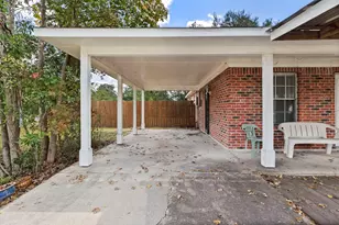 220 N William Barnett Ave, Cleveland, TX 77327 - Photo 9