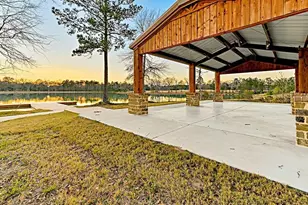 500 Shoreview Dr, Conroe, TX 77303 - Photo 5