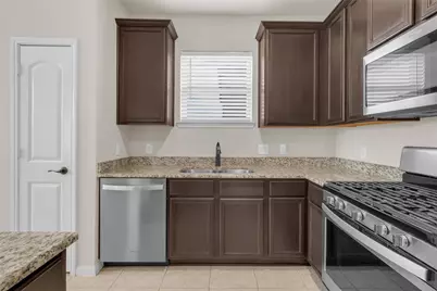7730 Boulder Sunstone Ln, Conroe, TX 77304 - Photo 9