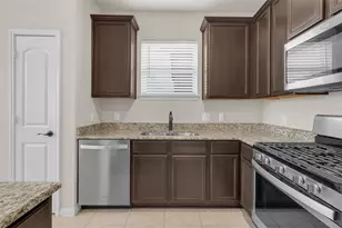 7730 Boulder Sunstone Ln, Conroe, TX 77304 - Photo 9
