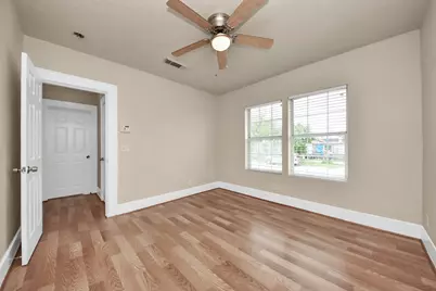 201 W Pitts Avenue, Pasadena, TX 77506 - Photo 13