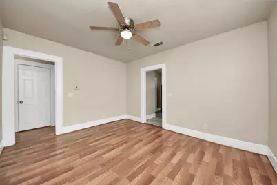 201 W Pitts Avenue, Pasadena, TX 77506 - Photo 19