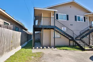 8127 Colonial Ln, Houston, TX 77051 - Photo 3