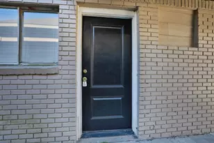 8127 Colonial Ln, Houston, TX 77051 - Photo 5