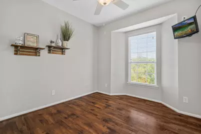 6607 Lake Woodlands Drive #633, The Woodlands, TX 77382 - Photo 17