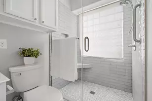 6607 Lake Woodlands Dr, The Woodlands, TX 77382 - Photo 23