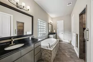 111 Prestwick Ct, Montgomery, TX 77316 - Photo 21