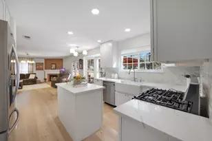 30 Eagle Rock Pl, The Woodlands, TX 77381 - Photo 7