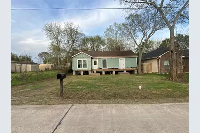 4605 Dakota Street, Dickinson, TX 77539 - Photo 1