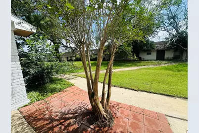 6869 Chasewood Drive, Houston, TX 77489 - Photo 7